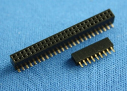 1.0间距排母